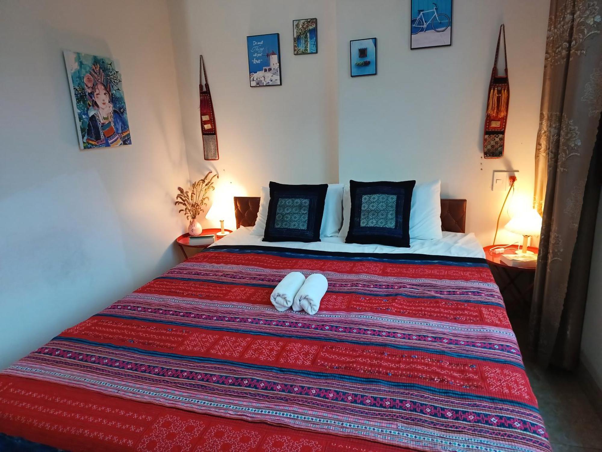 Yolo Ha Giang Adventures, Motorbike And Loop Tours Hotell Exteriör bild